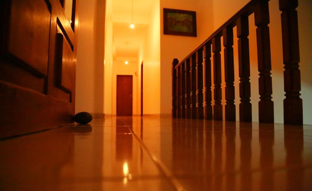 Vishmee Holiday Inn Embilipitiya Exteriér fotografie